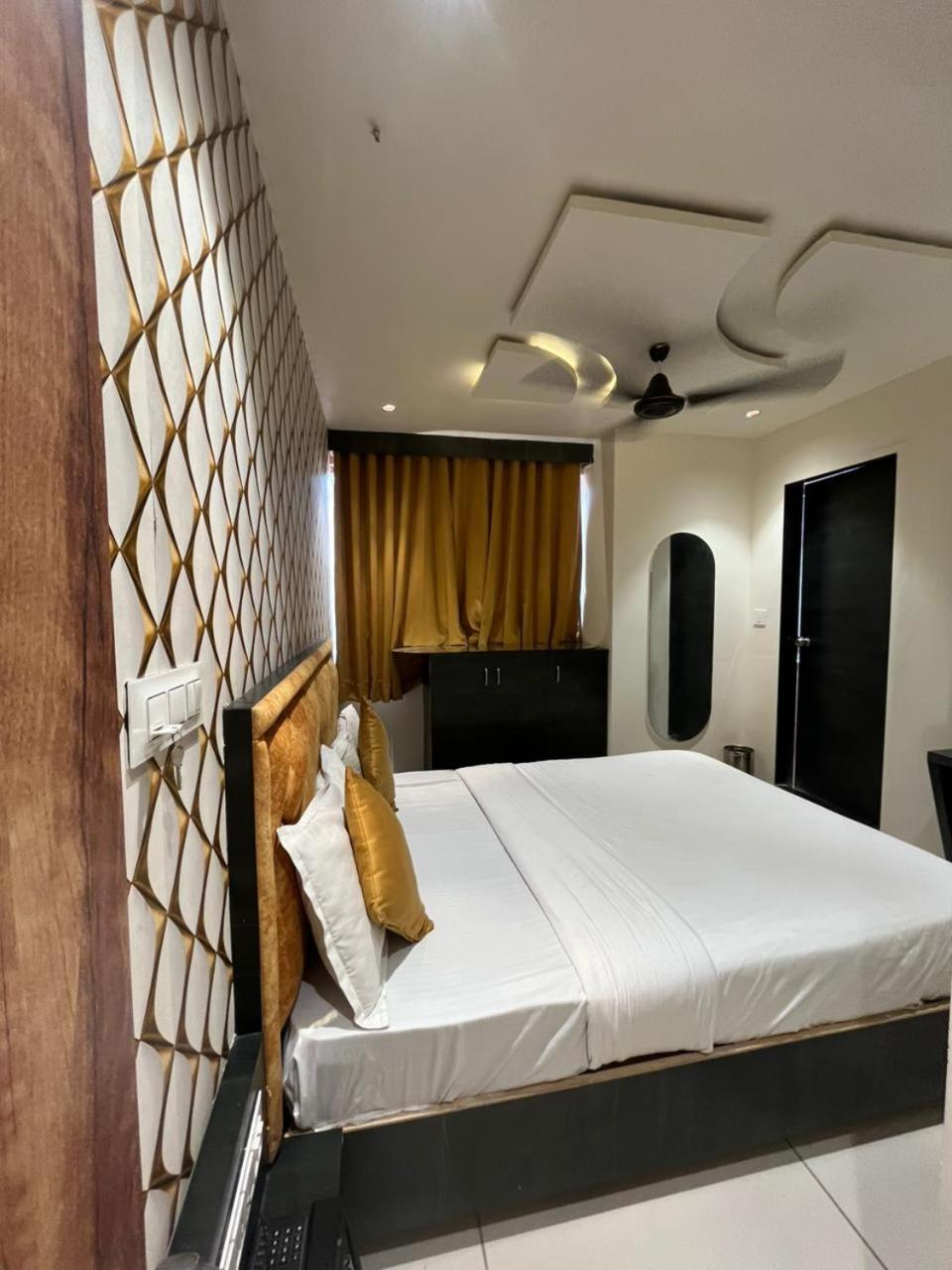 Prime View Hotel Ahmedabad Habitación foto